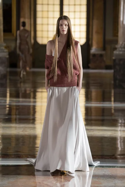 Look 62